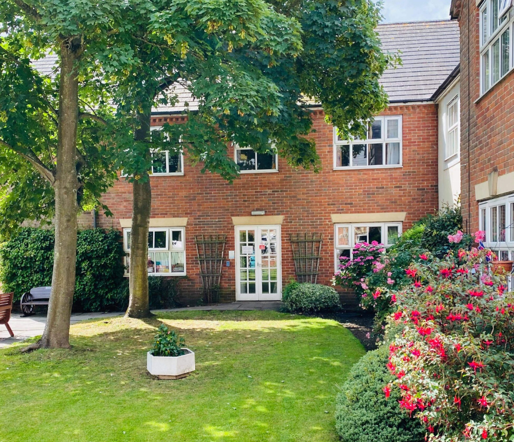 Kingsmead Care Home Quality Nursing Homes in Swindon