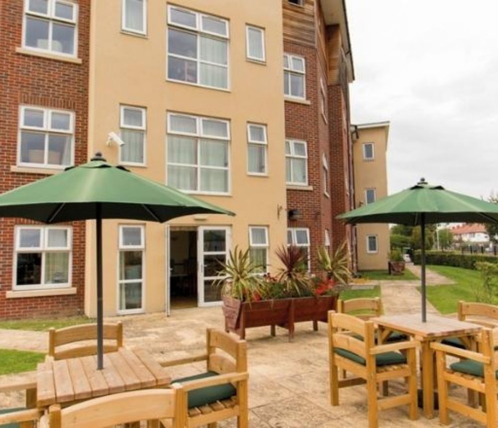 Sandown Park Care Home Windsor Healthcare Homes