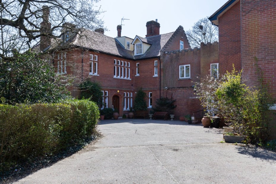Front of Oaklands House care Home