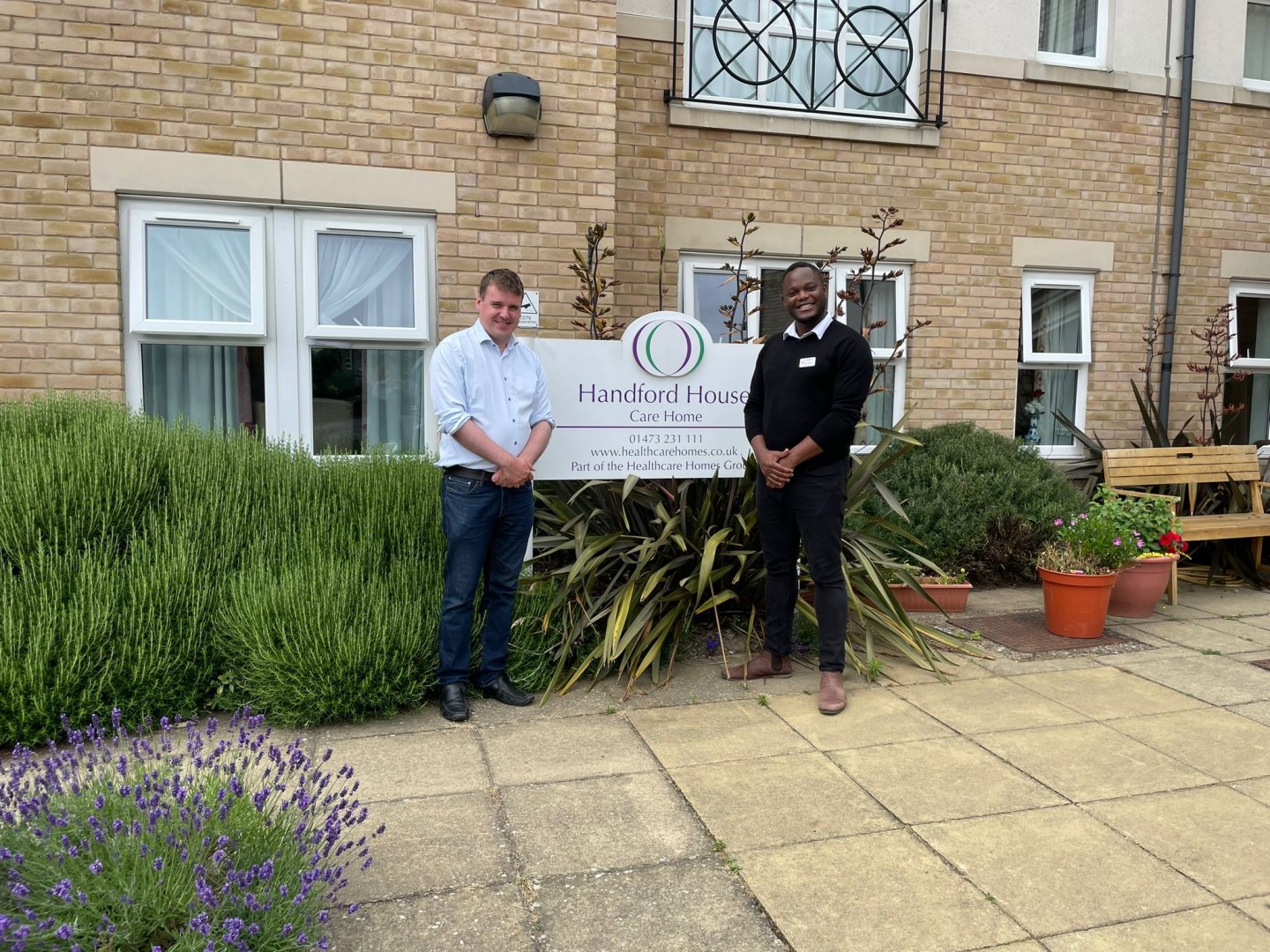 Eyes down for a full house as Ipswich MP visits Handford House to mark