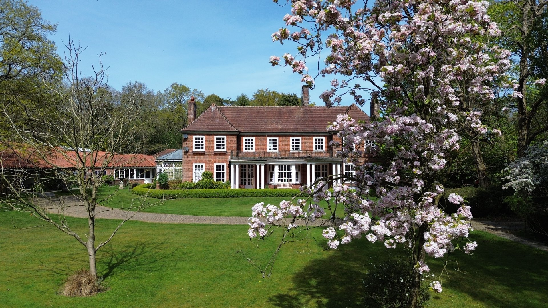The Manor House - drone 4